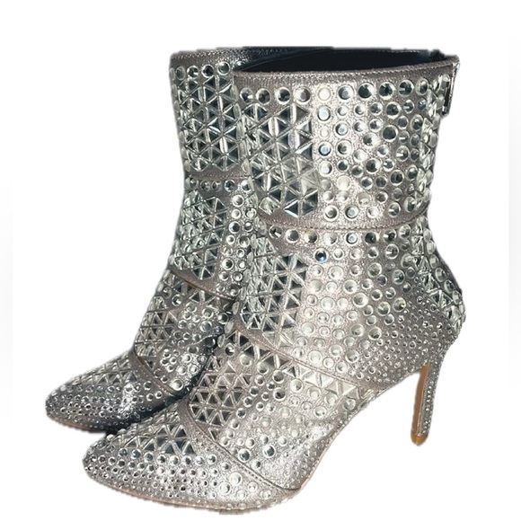 Steve Madden Shoes - Steve Madden Rhinestone Boots